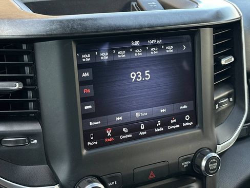 Used 2019 RAM 1500 Big Horn AWD/4WD image 16