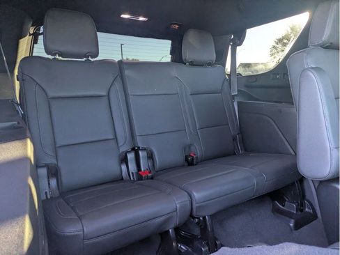 Used 2023 Chevrolet Tahoe Z71 w/ Luxury Package image 25