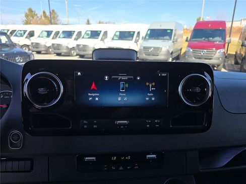 New 2026 Mercedes-Benz Sprinter 2500 image 19