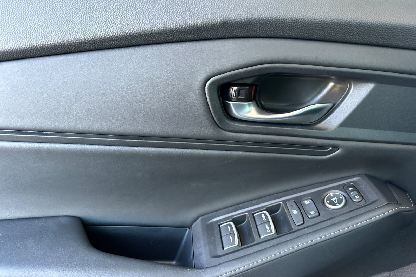 Used 2023 Honda Accord Sport image 10