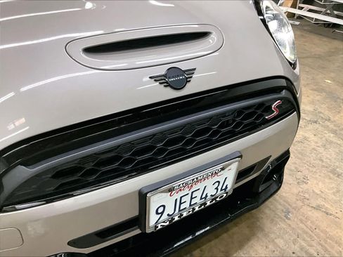 Used 2024 MINI Cooper S w/ Signature Upholstery Package FWD image 32