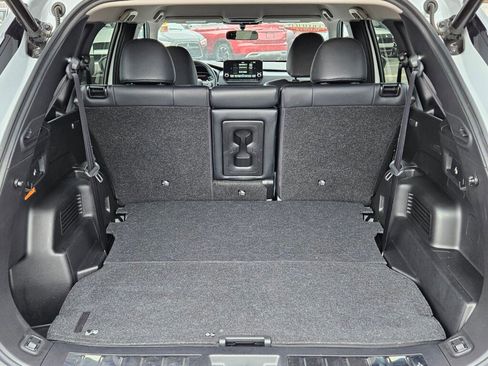 Used 2024 Mitsubishi Outlander SE image 29