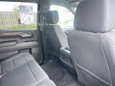 Used 2024 Chevrolet Silverado 1500 LT Trail Boss w/ Convenience Package II AWD/4WD image 30