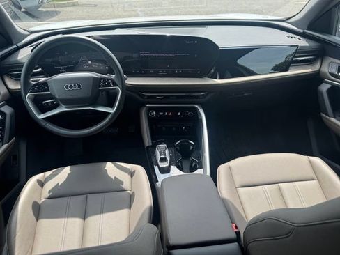 Used 2025 Audi Q5 Premium w/ Convenience Package AWD/4WD image 12