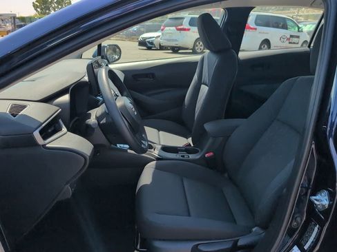 Used 2026 Toyota Corolla LE FWD image 8