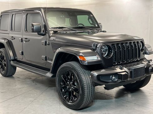 Used 2021 Jeep Wrangler Unlimited Sahara AWD/4WD image 8