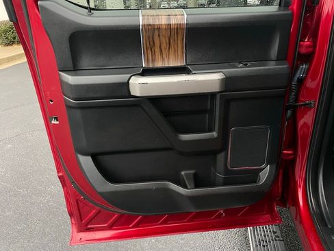 Used 2019 Ford F150 Lariat w/ Equipment Group 502A Luxury image 39