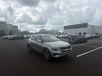 Used 2023 Kia Seltos LX