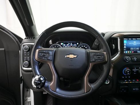 Used 2022 Chevrolet Silverado 1500 High Country image 4