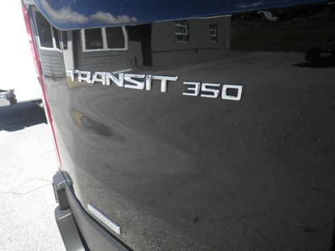 Used 2023 Ford Transit 350 XLT image 8