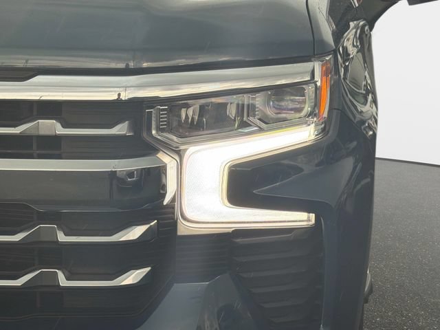 Used 2024 Chevrolet Silverado 1500 LTZ w/ Technology Package AWD/4WD image 9