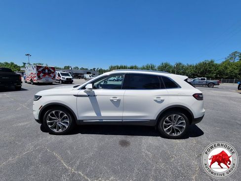 Used 2023 Lincoln Nautilus Reserve w/ Equipment Group 201A AWD/4WD image 3