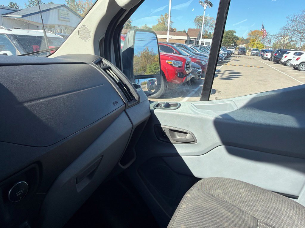 Used 2017 Ford Transit 250 130 Low Roof w/ Exterior Upgrade Package RWD image 29