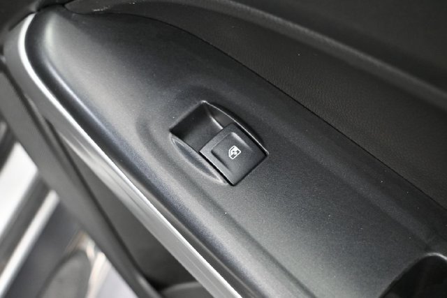 Used 2019 Chevrolet Colorado LT AWD/4WD image 37