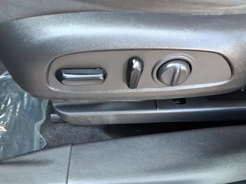 Used 2021 Chevrolet TrailBlazer LT w/ Convenience Package image 25