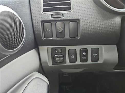 Used 2013 Toyota Tacoma 4x4 Access Cab V6 w/ SR5 Pkg image 23