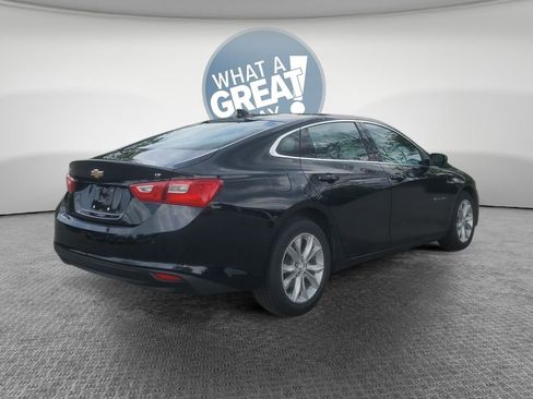 Used 2025 Chevrolet Malibu LT FWD image 3