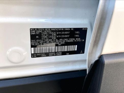 Used 2024 Toyota RAV4 XLE w/ Convenience Package FWD image 34