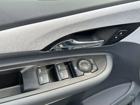 Used 2020 Chevrolet Bolt LT image 22