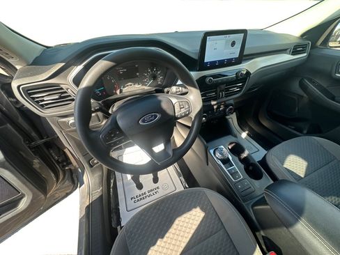 Used 2022 Ford Escape SE FWD image 30