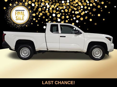 Used 2024 Toyota Tacoma SR image 5