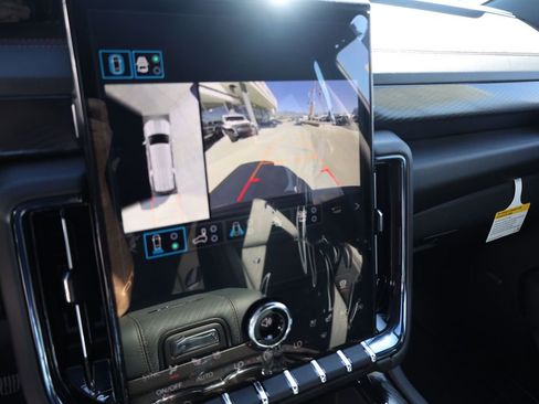 New 2026 GMC Yukon XL AT4 w/ AT4 Premium Plus Package AWD/4WD image 14