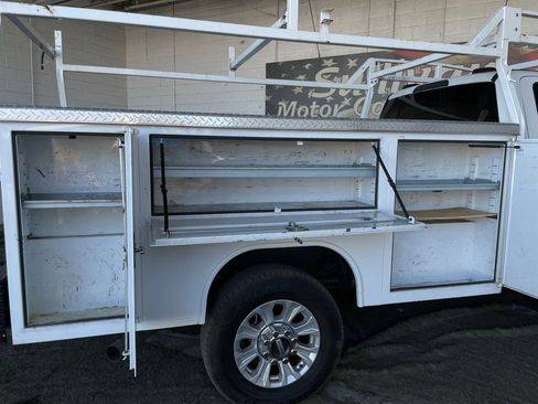 Used 2021 Ford F350 XLT image 6