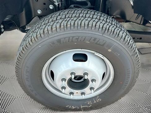 New 2026 Ford F350 XL w/ XL Chrome Package image 16