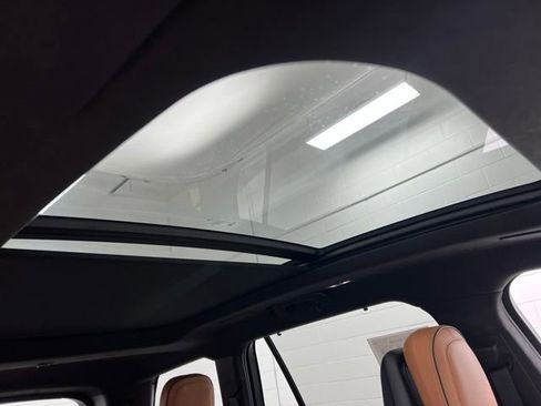Used 2025 Lincoln Aviator Black Label AWD/4WD image 27
