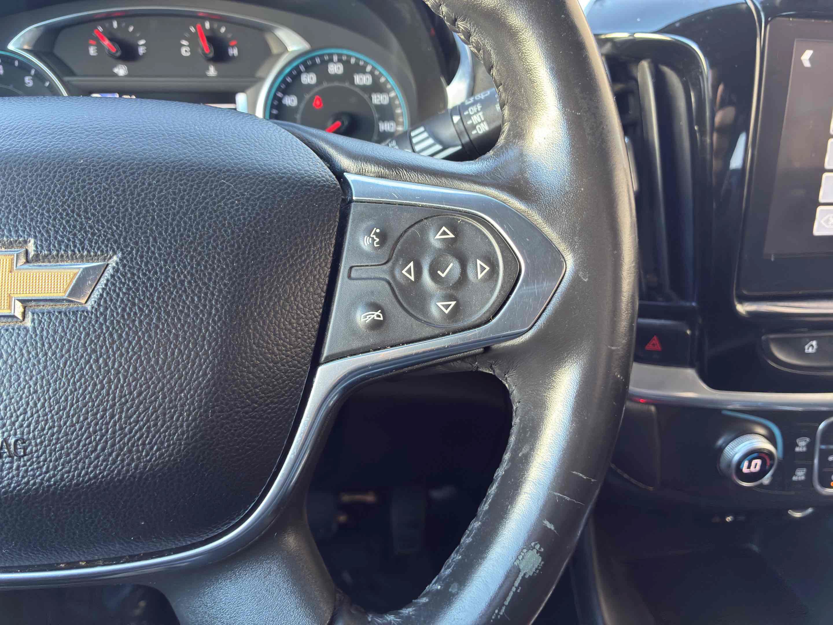 Used 2018 Chevrolet Traverse LT FWD image 21