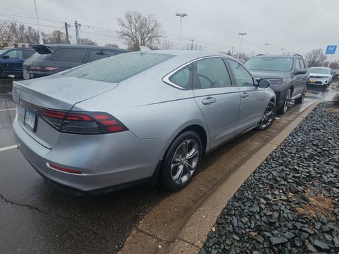 Used 2023 Honda Accord EX image 3