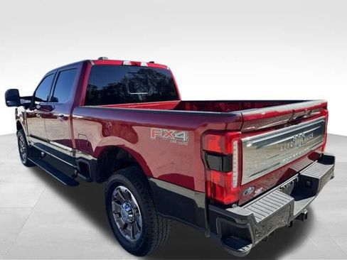 Used 2025 Ford F250 King Ranch w/ FX4 Off-Road Package image 45