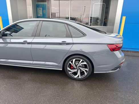 Used 2022 Volkswagen Jetta GLI Autobahn FWD image 9