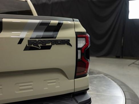Used 2025 Ford Ranger Raptor AWD/4WD image 12