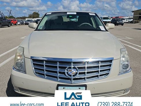 Used 2010 Cadillac DTS Luxury image 1