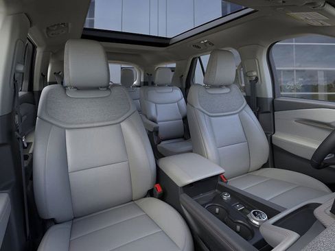 New 2026 Ford Explorer Active w/ Active Comfort Package image 10