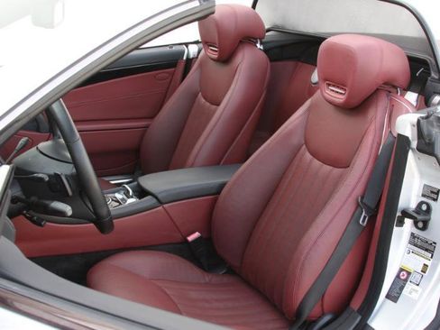 Used 2009 Mercedes-Benz SL 550 image 3