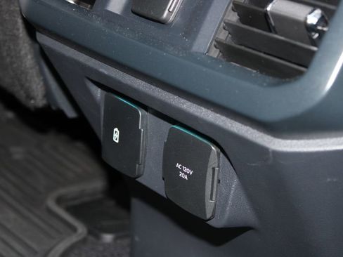 Used 2024 Ford F150 Raptor AWD/4WD image 10