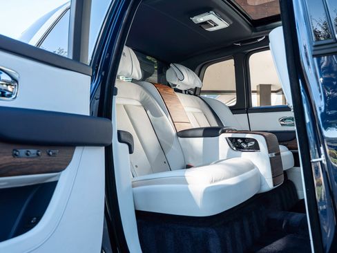 Certified 2022 Rolls-Royce Cullinan image 58