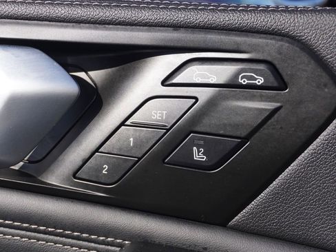 Used 2023 BMW X6 xDrive40i w/ M Sport Package image 36