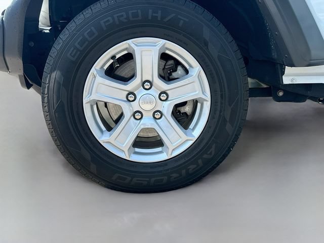 Used 2021 Jeep Wrangler Unlimited Sport AWD/4WD image 32