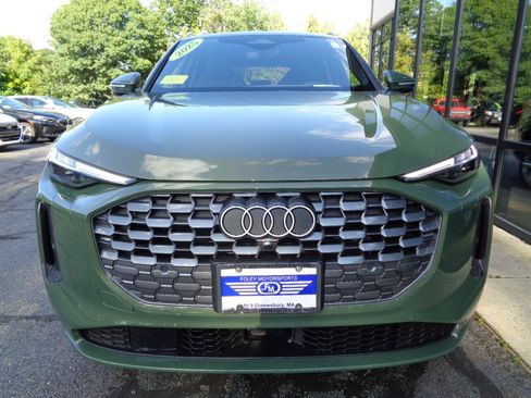 Used 2025 Audi Q5 Premium Plus AWD/4WD image 2