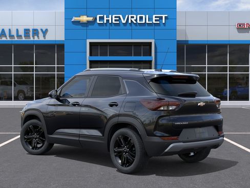 New 2026 Chevrolet TrailBlazer LT w/ Midnight Edition FWD image 3