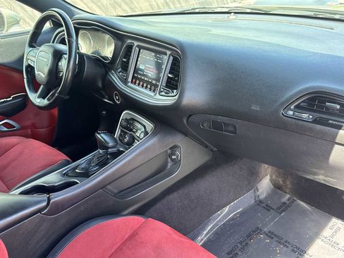 Used 2017 Dodge Challenger R/T Scat Pack RWD image 13