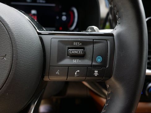 Certified 2023 Nissan Pathfinder Platinum AWD/4WD image 27