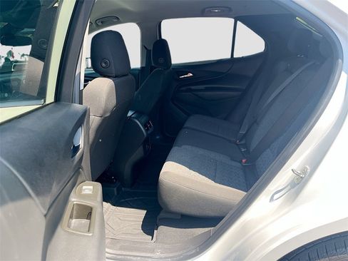 Used 2023 Chevrolet Equinox LT image 24