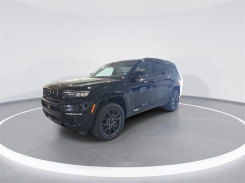 New 2025 Jeep Grand Cherokee L Summit image 4