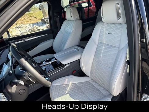 Used 2025 Cadillac Escalade V AWD/4WD image 23