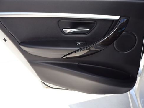 Used 2018 BMW 330i Sedan RWD image 26