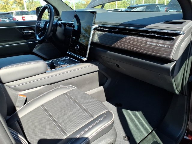 Used 2025 GMC Sierra EV Denali AWD/4WD image 26